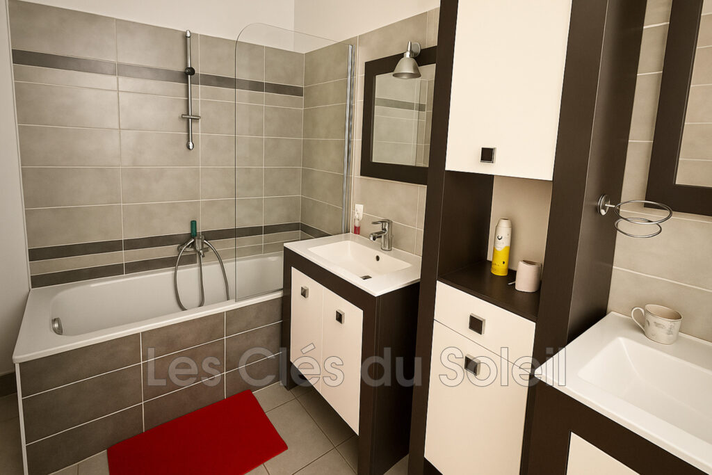 Située au c½ur de Brignoles, cette maison de village pleine de – 2 pièces – 1 chambre – 50.00 m²