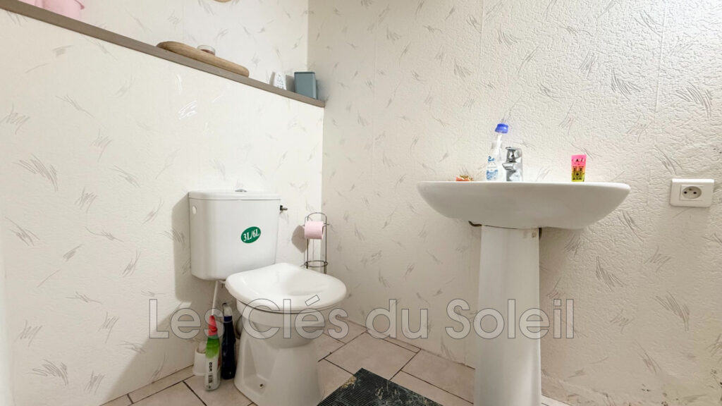 Située au c½ur de Brignoles, cette maison de village pleine de – 2 pièces – 1 chambre – 50.00 m²