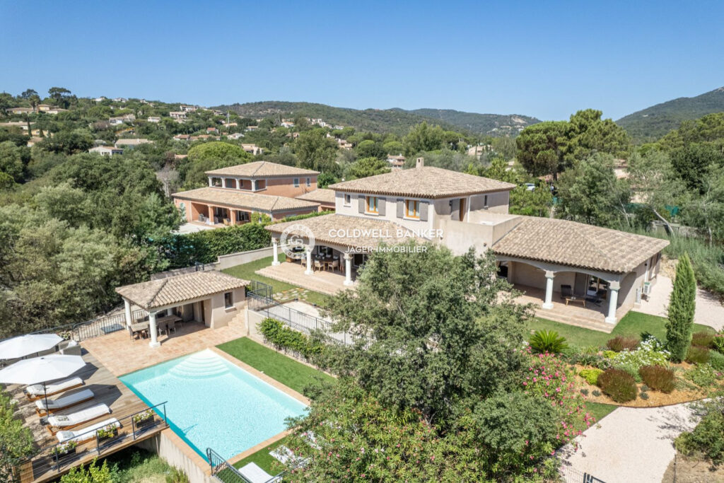 vente villa 5 Pièce(s) – 5 pièces – 4 chambres – 250.00 m²