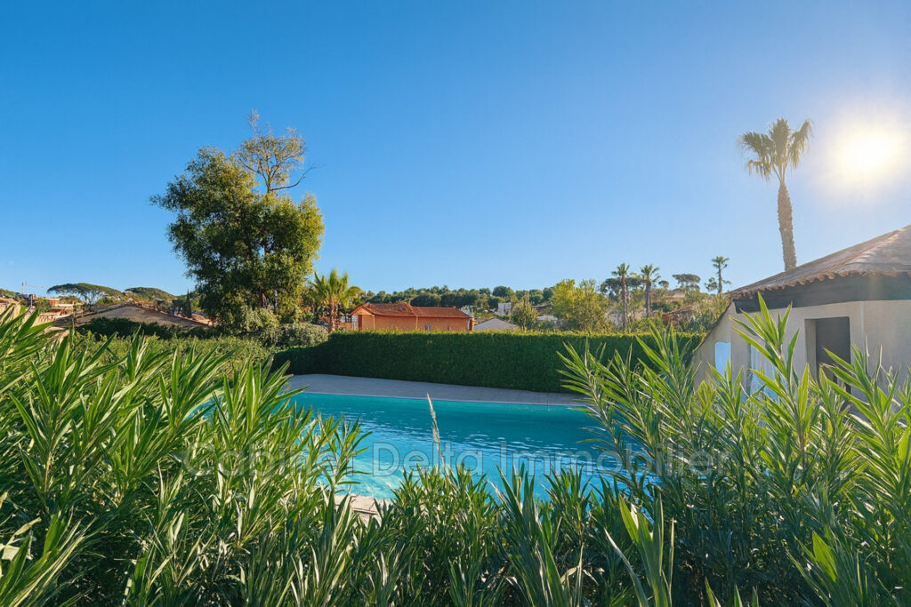 Niché dans une résidence sécurisée et au calme, ce charmant ap – NR pièces – 2 chambres – 40.00 m²