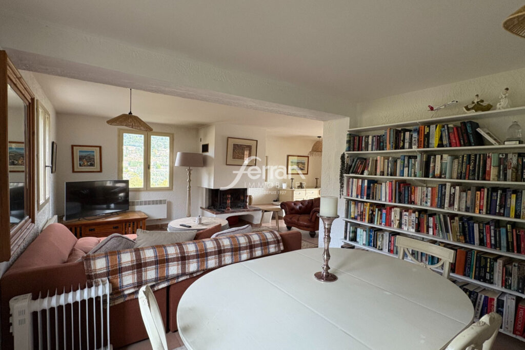 A vendre à Bargemon Maison avec beaux volumes et vue magnifiqu – 5 pièces – 4 chambres – 136.00 m²