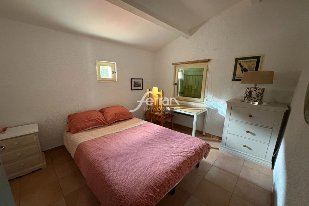 A vendre à Bargemon Maison avec beaux volumes et vue magnifiqu – 5 pièces – 4 chambres – 136.00 m²