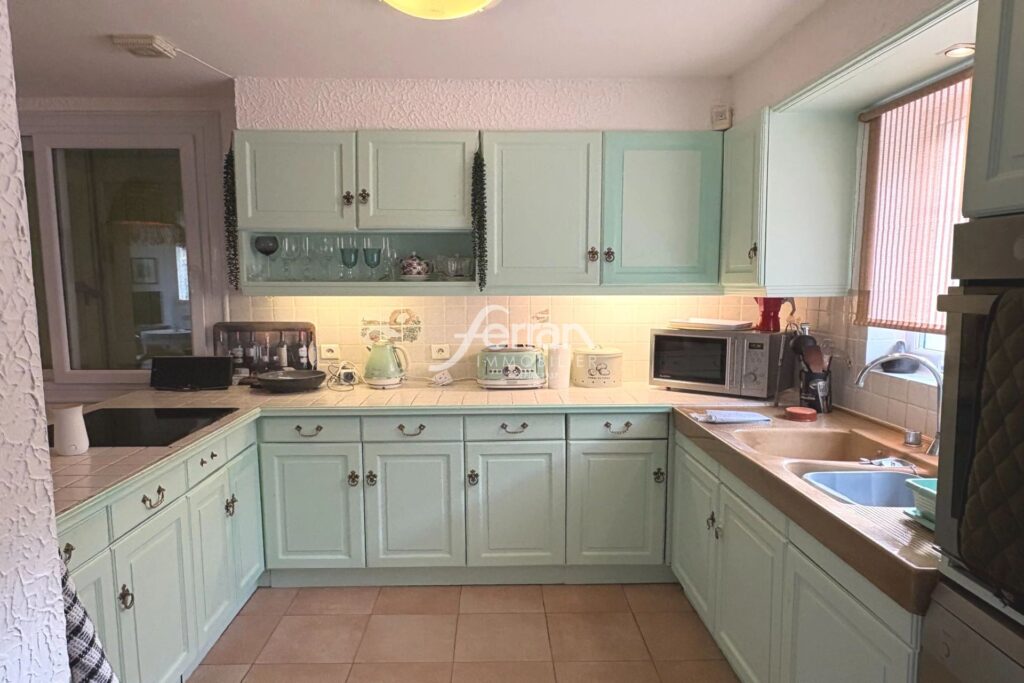 A vendre à Bargemon Maison avec beaux volumes et vue magnifiqu – 5 pièces – 4 chambres – 136.00 m²