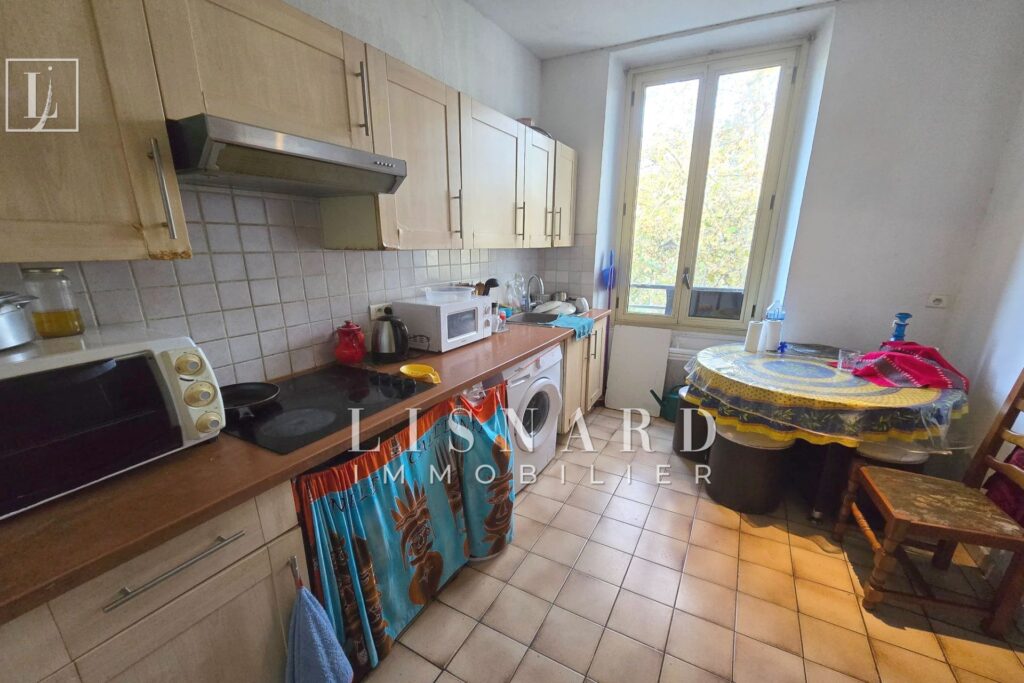 vente idéal investisseur 10 Pièce(s) – 10 pièces – 8 chambres – 220.00 m²
