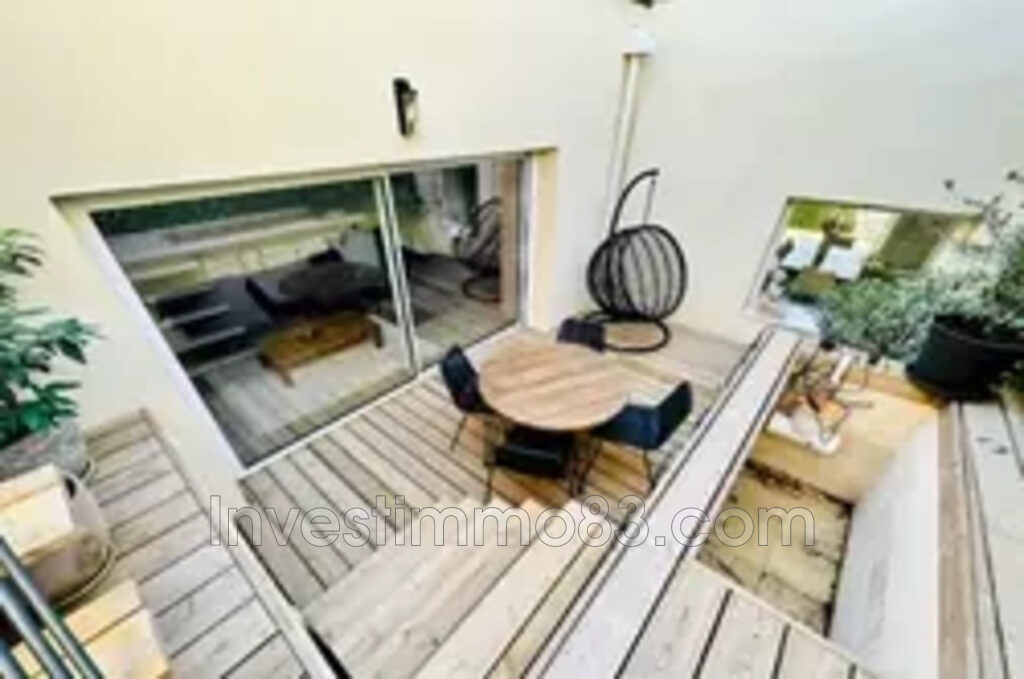 location maison de village 5 Pièce(s) – 5 pièces – 3 chambres – 85.00 m²