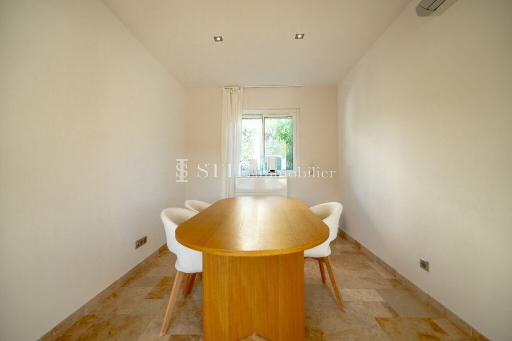 vente villa 4 Pièce(s) – 4 pièces – 3 chambres – 166.00 m²