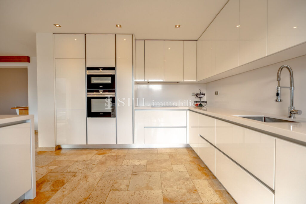 vente villa 4 Pièce(s) – 4 pièces – 3 chambres – 166.00 m²