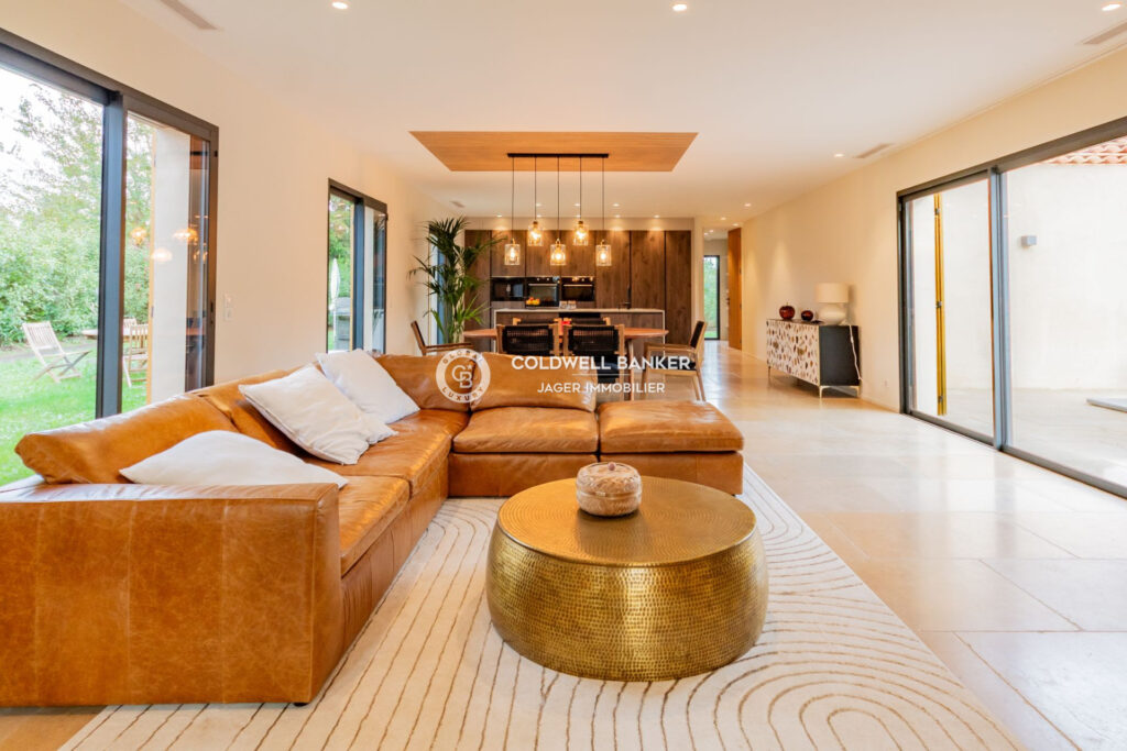 vente maison 5 Pièce(s) – 5 pièces – 4 chambres – 165.00 m²