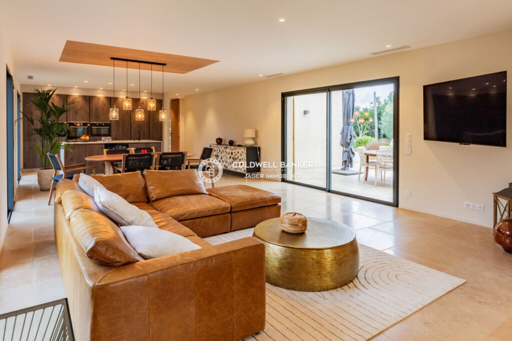 vente maison 5 Pièce(s) – 5 pièces – 4 chambres – 165.00 m²