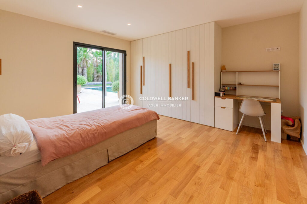 vente maison 5 Pièce(s) – 5 pièces – 4 chambres – 165.00 m²