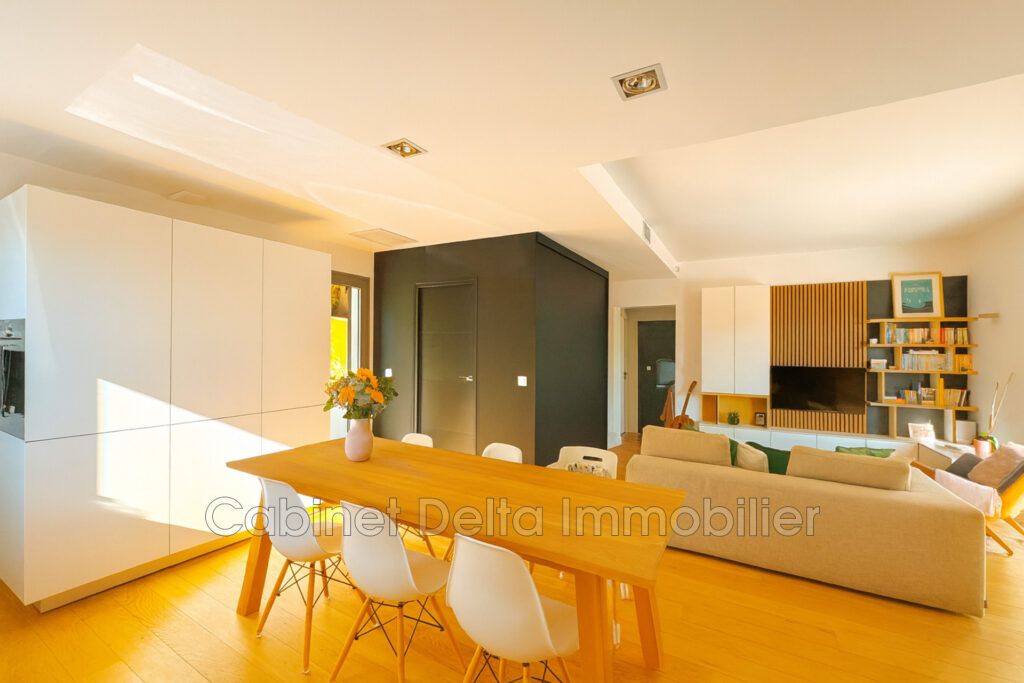 CENTRE VILLE  – 4 pièces – 3 chambres – 85.00 m²