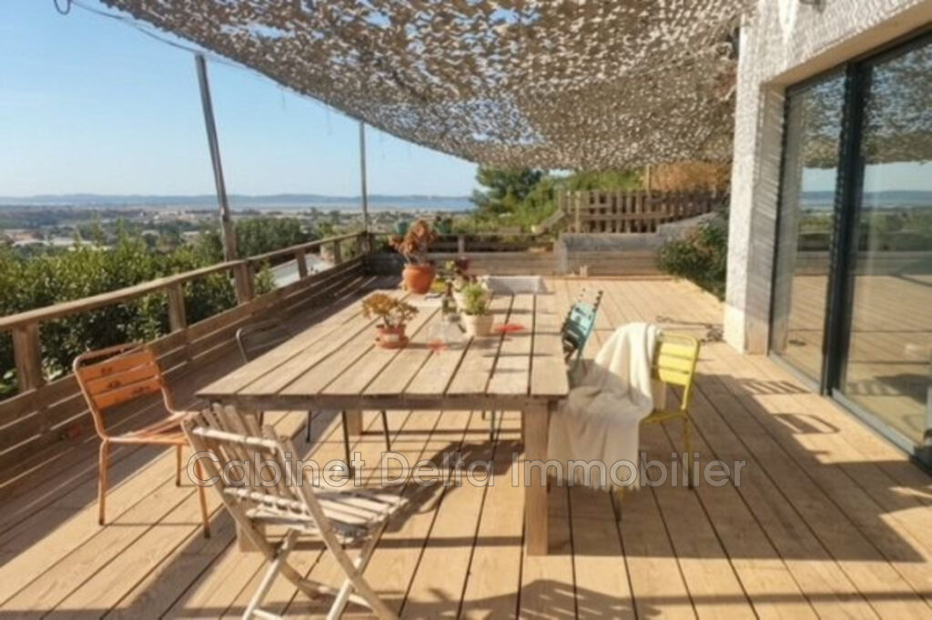 Maison à Vendre  Villa d’Exception à Hyères : Vue Mer Panoram – 6 pièces – 5 chambres – 131.00 m²
