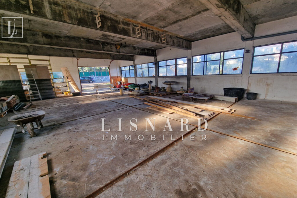 vente villa 5 Pièce(s) – 5 pièces – NR chambres – 243.00 m²