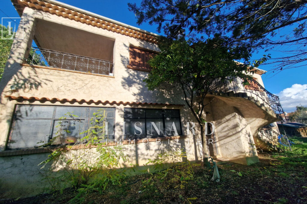 vente villa 5 Pièce(s) – 5 pièces – NR chambres – 243.00 m²