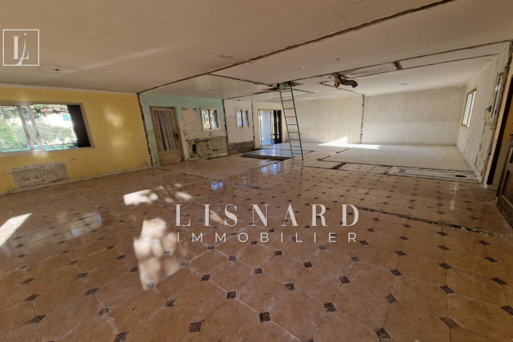 vente villa 5 Pièce(s) – 5 pièces – NR chambres – 243.00 m²