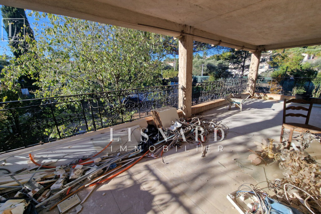 vente villa 5 Pièce(s) – 5 pièces – NR chambres – 243.00 m²