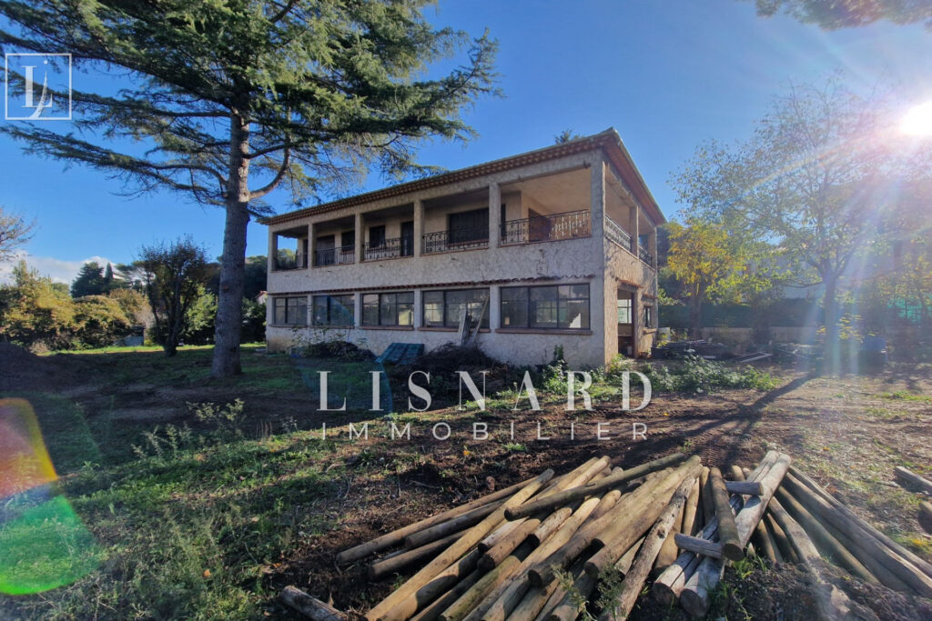 vente villa 5 Pièce(s) – 5 pièces – NR chambres – 243.00 m²