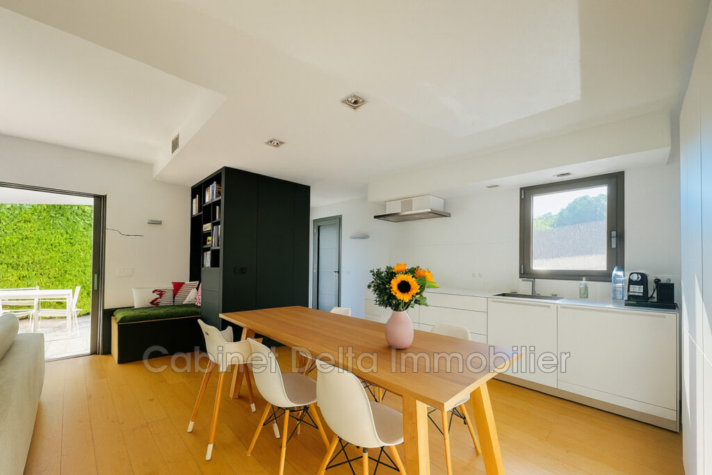 CENTRE VILLE  – 4 pièces – 3 chambres – 85.00 m²