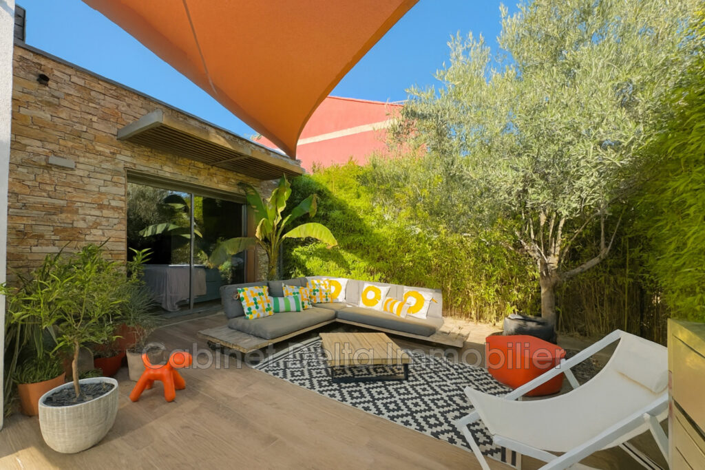 CENTRE VILLE  – 4 pièces – 3 chambres – 85.00 m²