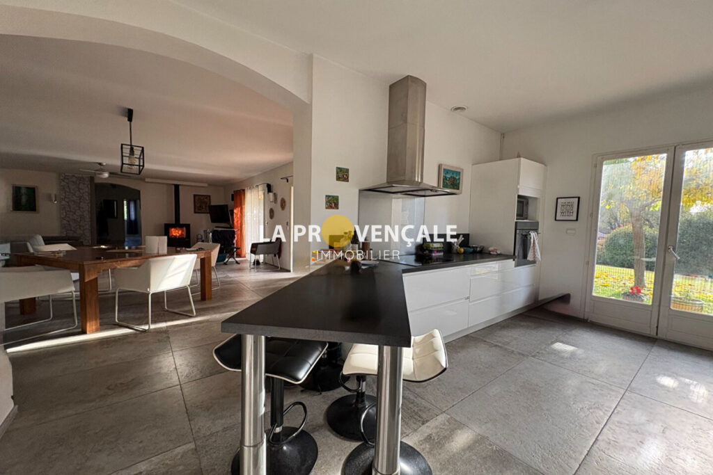 vente maison 6 Pièce(s) – 6 pièces – 4 chambres – 171.47 m²
