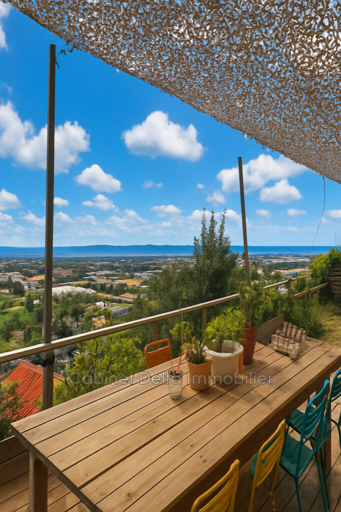 Maison à Vendre  Villa d’Exception à Hyères : Vue Mer Panoram – 6 pièces – 5 chambres – 131.00 m²