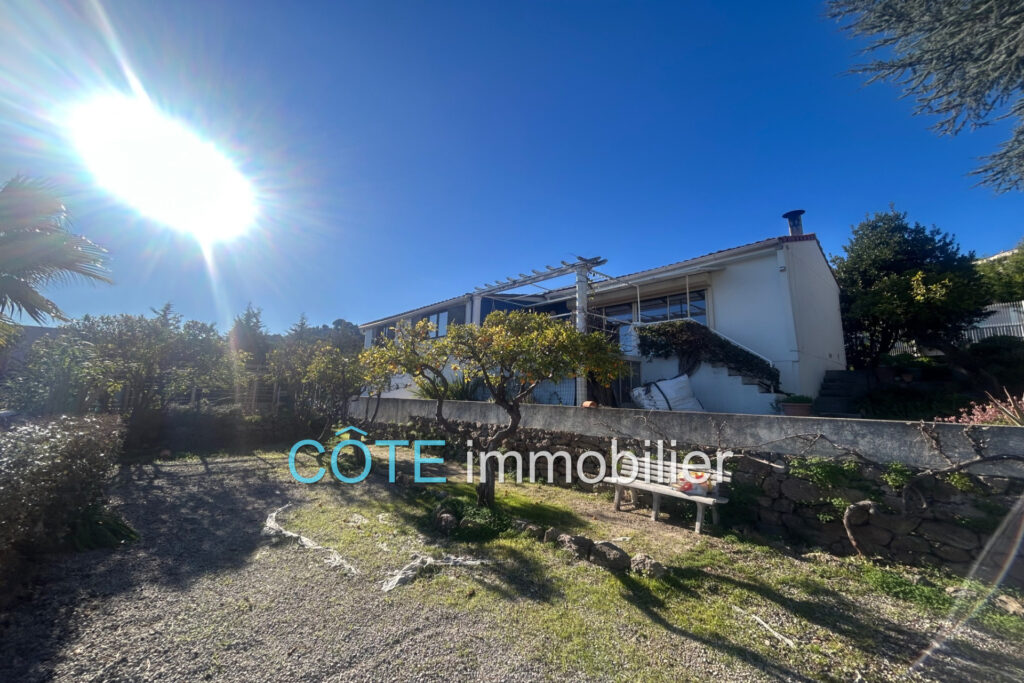 Collines Golfe juan, maison vue mer 100m² – 4 pièces – 2 chambres – 100.00 m²