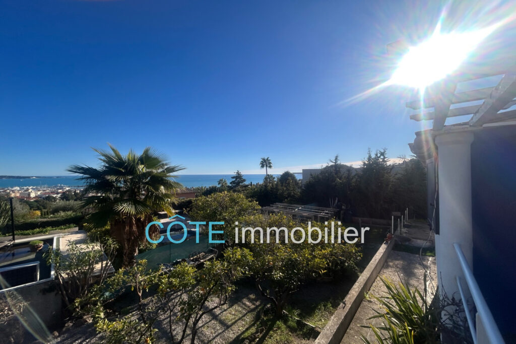 Collines Golfe juan, maison vue mer 100m² – 4 pièces – 2 chambres – 100.00 m²