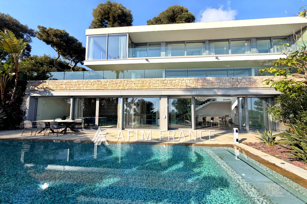 Cap d’Ail, magnifique villa Californienne neuve d’environ 400m – 8 pièces – 5 chambres – 380.00 m²