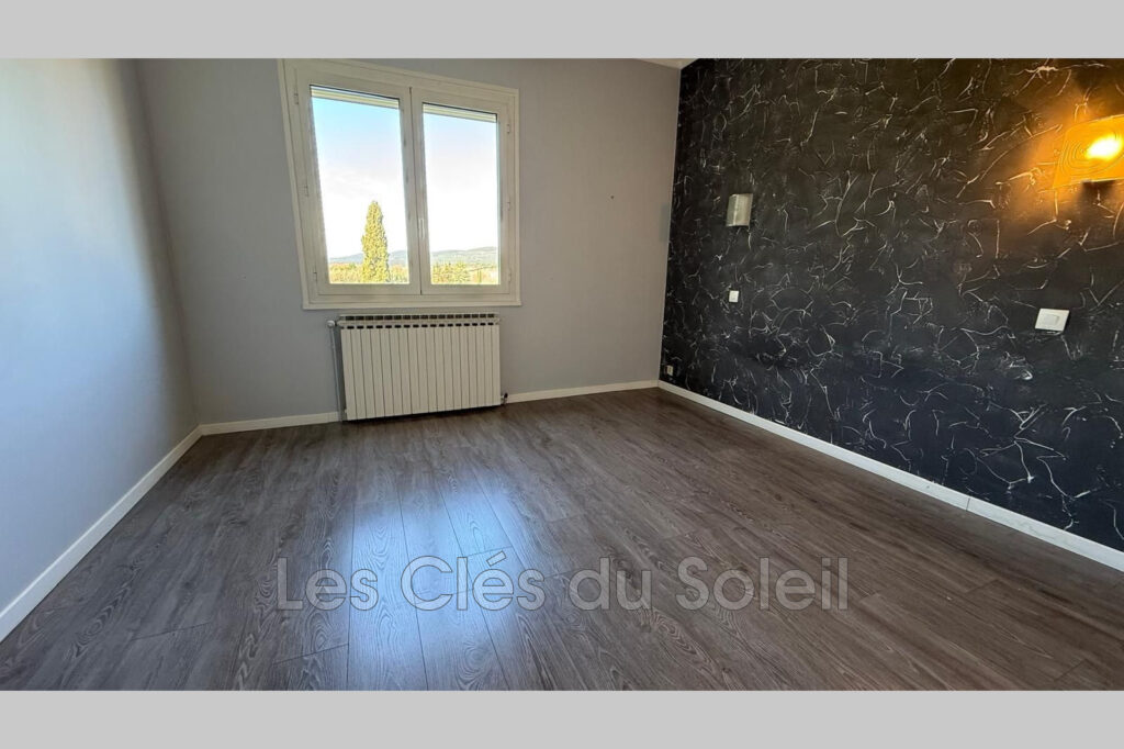 vente maison 5 Pièce(s) – 5 pièces – 3 chambres – 120.00 m²