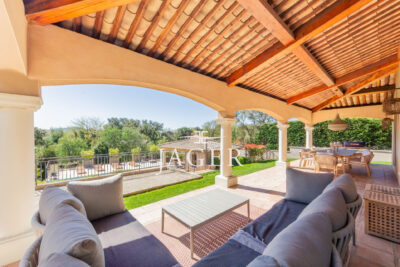 vente villa 5 Pièce(s) – 5 pièces – 4 chambres – 250.00 m²