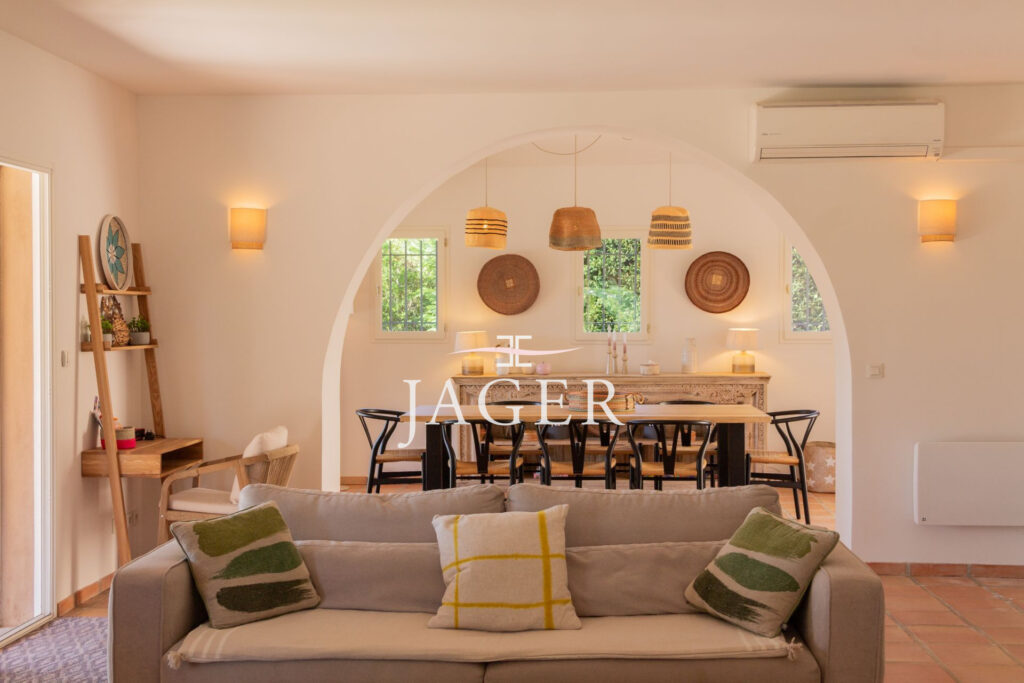 vente villa 5 Pièce(s) – 5 pièces – 4 chambres – 250.00 m²