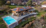 Grande maison contemporaine en structure bois avec vue lac et montagnes à Sevrier – 7 pièces – 5 chambres – 273 m²