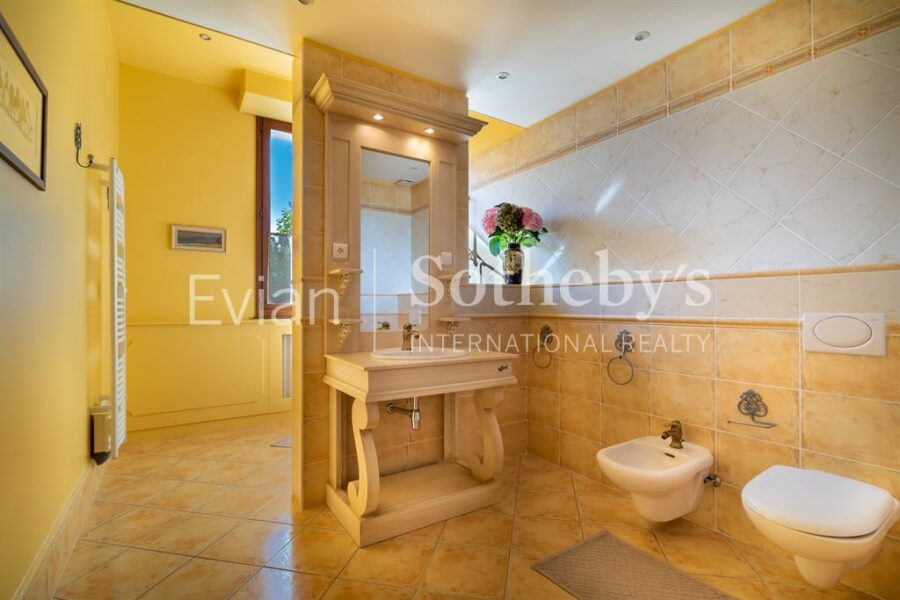 Appartement à vendre à Évian-les-Bains