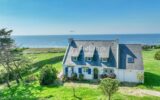 Trégunc. Maison traditionnelle avec vue mer et accès direct à une plage de sable fin – 8 pièces – 6 chambres – 8  – 169 m²