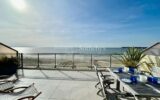 La Baule, Triangle d’Or . Appartement traversant face mer avec terrasses ; – 4 pièces – 3 chambres – NR  – 99 m²