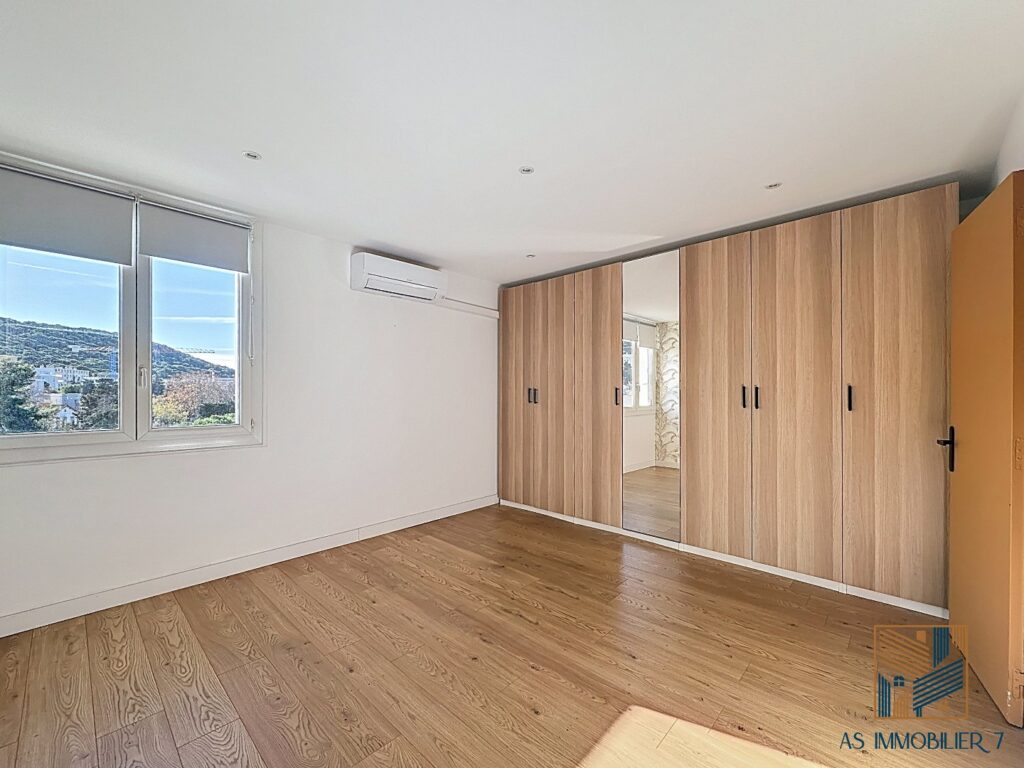 Appartement – 4 pièces – 3 chambres – 87 m²