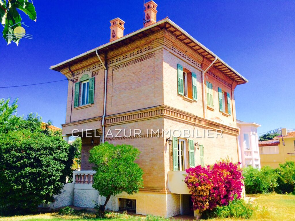 location saisonnière villa 5 Pièce(s) – 5 pièces – 4 chambres – 120.00 m²