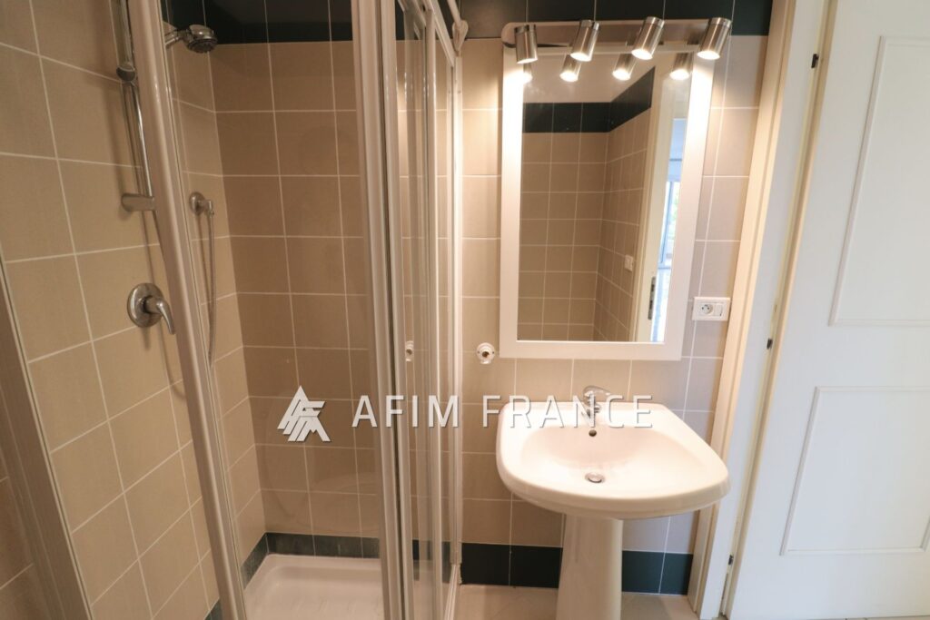 Résidence Beauséjour, appartement 3 pièces vide, traversant, c – 3 pièces – 2 chambres – 63.00 m²