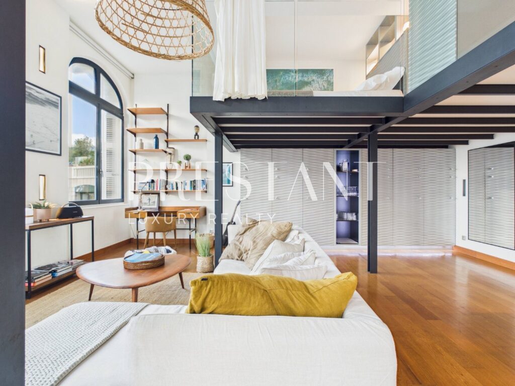 Appartement – 3 pièces – 2 chambres – 110 m²