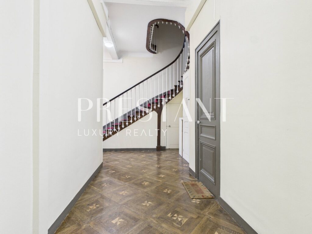 Appartement – 3 pièces – 2 chambres – 110 m²