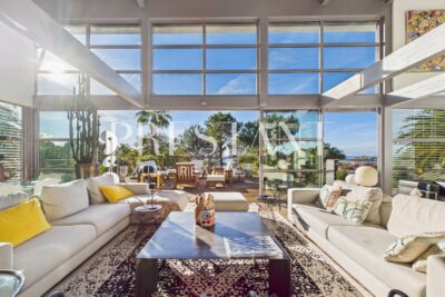 Maison – 11 pièces – 5 chambres – 306 m²