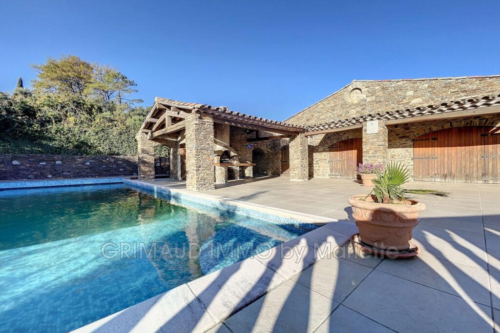 vente maison 10 Pièce(s) – 10 pièces – 9 chambres – 497.72 m²