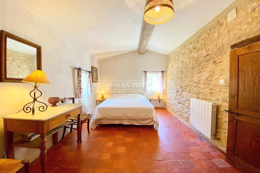 Maison à louer à Lacoste