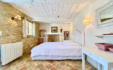 Authentique bergerie provençale ? Location saisonnière à Lacos – NR pièces – 4 chambres – 160.00 m²