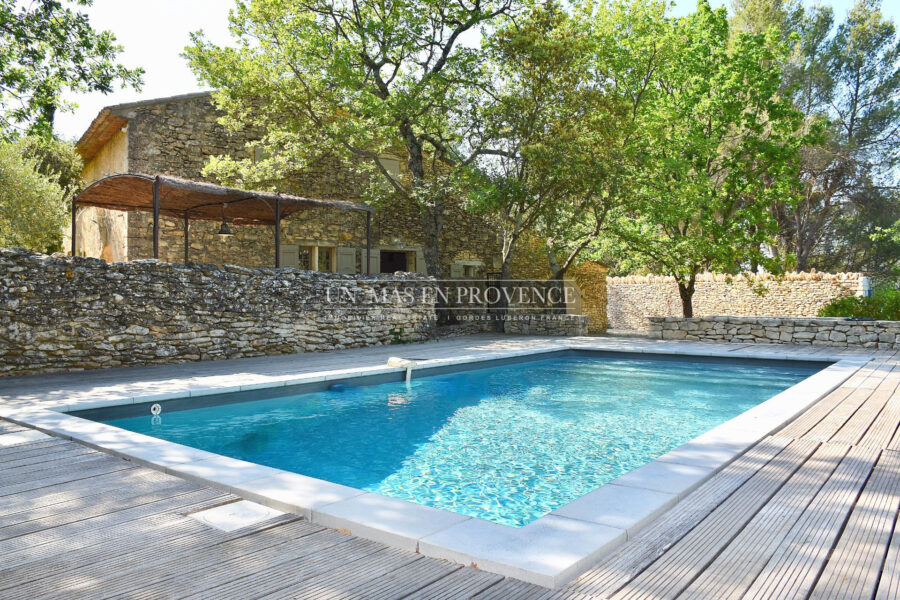 Maison à louer à Lacoste