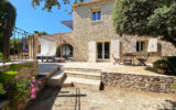 Mas Provençal à Gordes ? Location Saisonnière au Coeur de la Ga – 4 pièces – 3 chambres – 200.00 m²