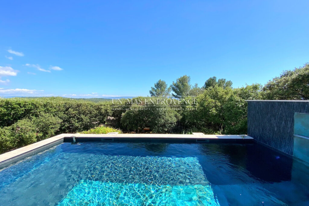 Mas Provençal à Gordes ? Location Saisonnière au Coeur de la Ga – 4 pièces – 3 chambres – 200.00 m²