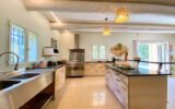 Mas Provençal à Gordes ? Location Saisonnière au Coeur de la Ga – 4 pièces – 3 chambres – 200.00 m²