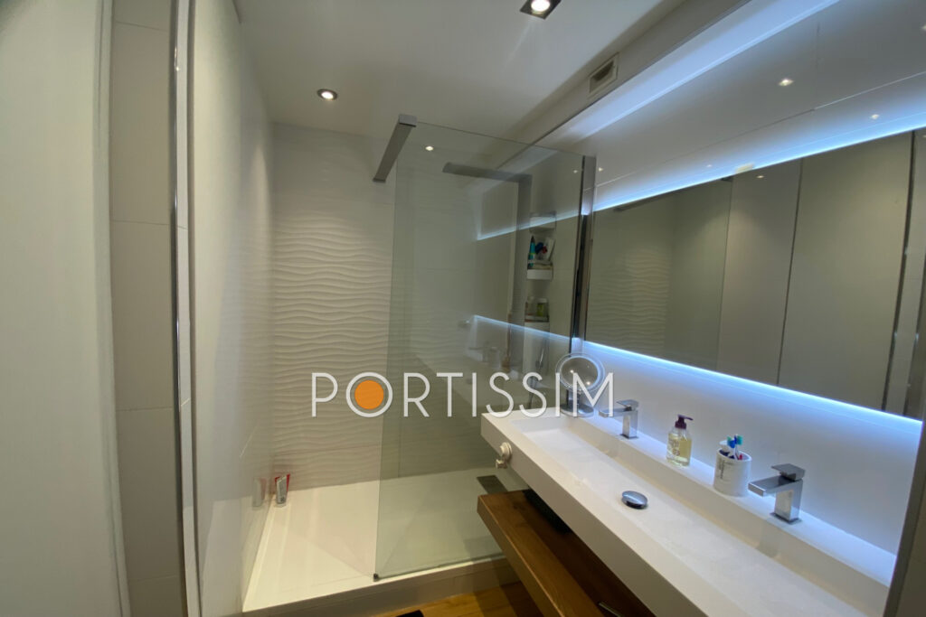 Saint-Laurent-du-Var 2 pièces les pieds dans l’eau – 2 pièces – 1 chambre – 52.02 m²