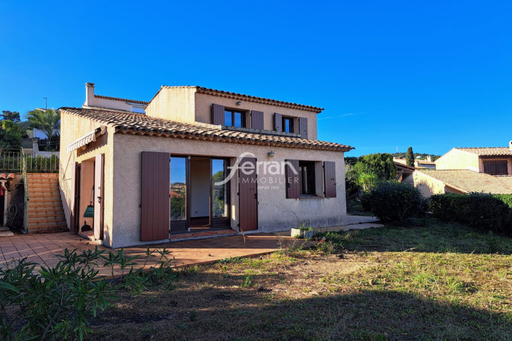 A VENDRE VILLA BORD DE MER – 4 pièces – 2 chambres – 100.84 m²